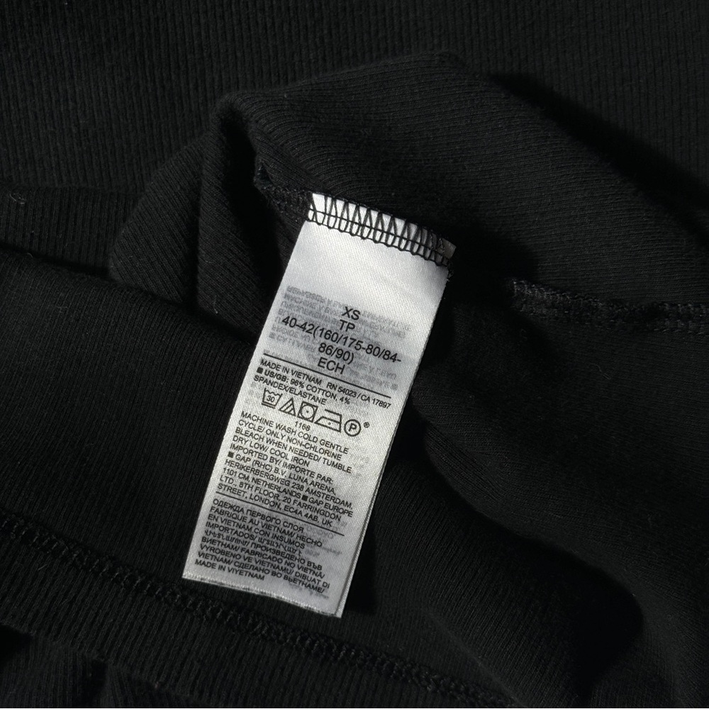 Banana Republic Basic Ribbed Tee - Black - image 7
